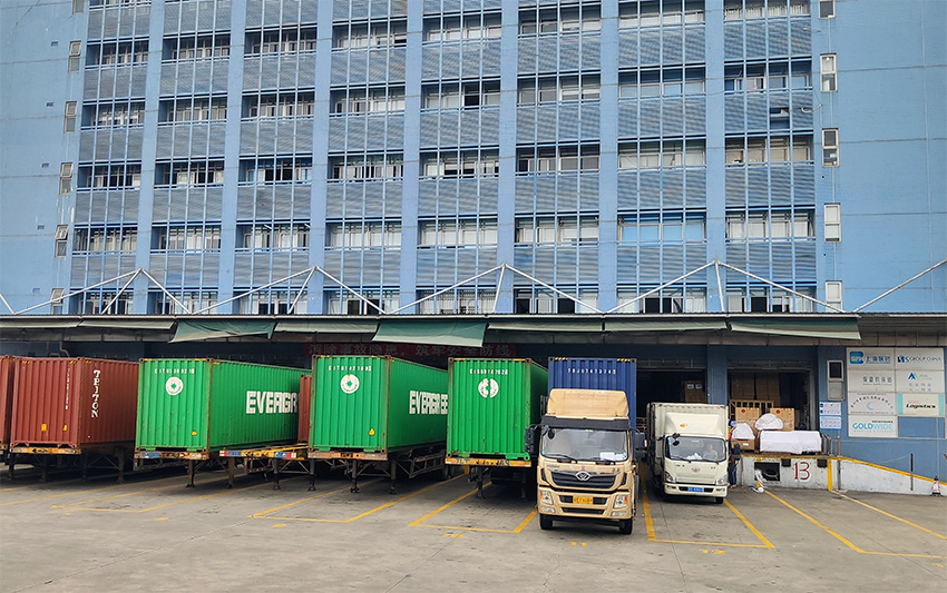 Trailer customs declaration